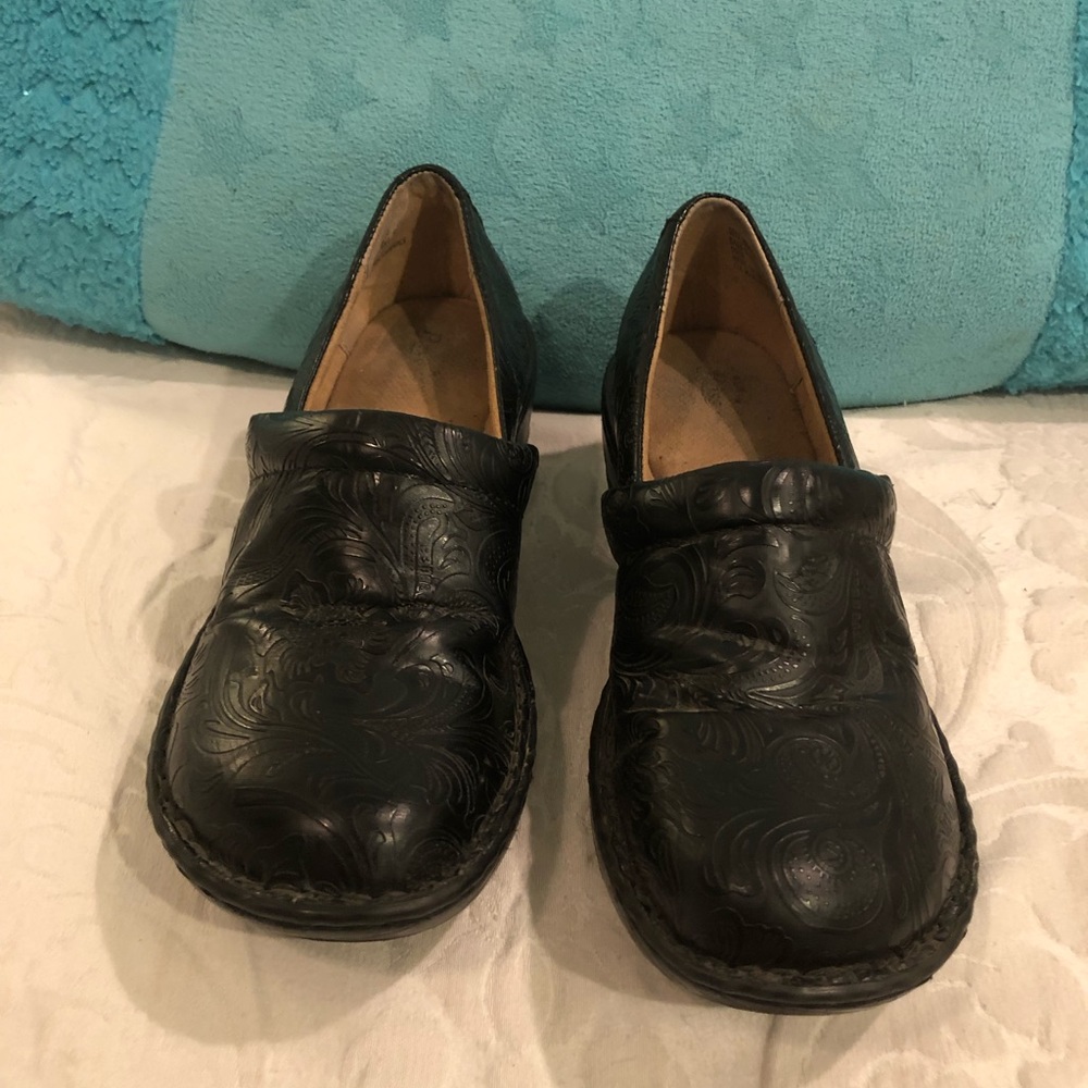 G.H. BASS & CO. “Sheena” Clog Pebbled/Tooled Faux Leather. Fab Comfy Shoe‼️ - Picture 3 of 6